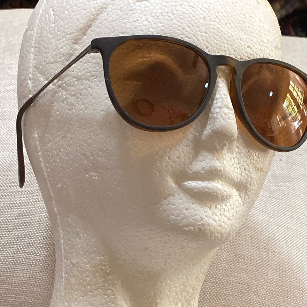 Ray-Ban ERIKA glasses 🕶️ unisex made in Italy 865 13 54 18 145 3 N with case